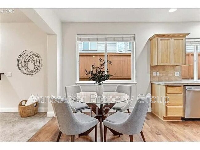 Building Photo - 2310 NE 158th Ave