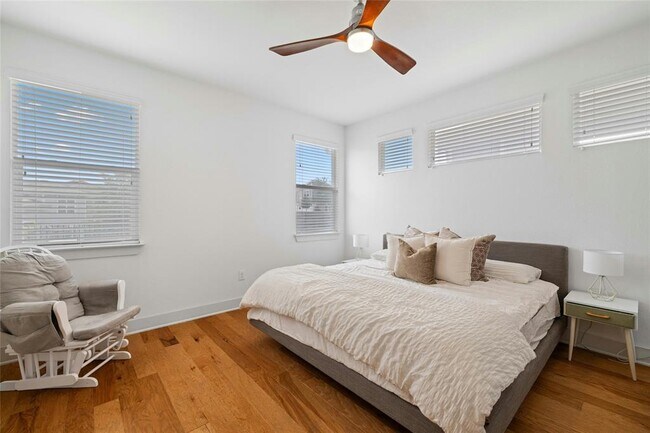 Building Photo - 2313 Capulet St