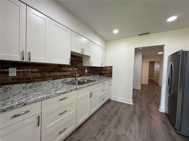 Building Photo - 108 NW 1st St