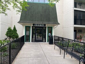 Building Photo - 531-315