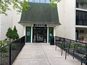 Building Photo - 531-315