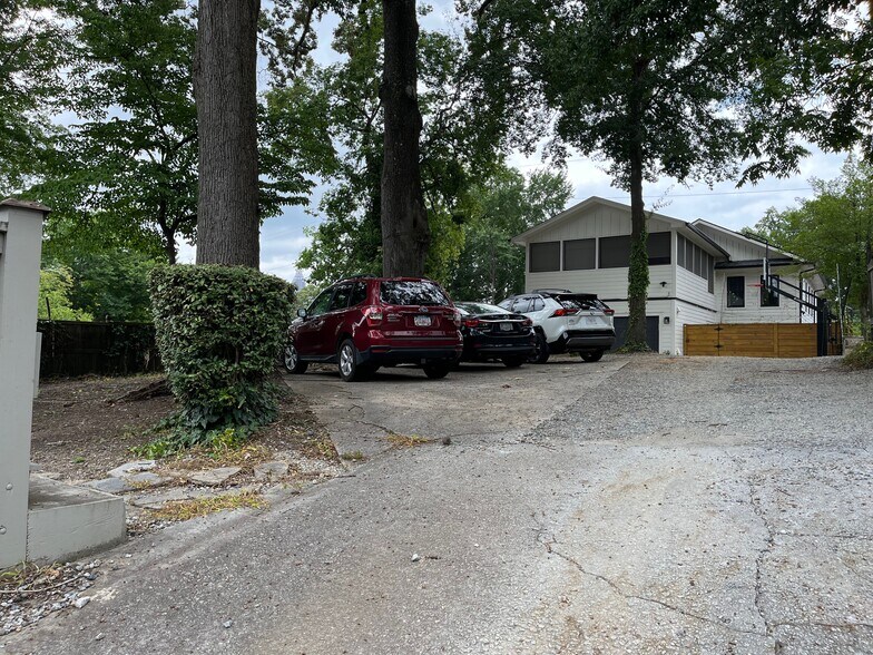Building Photo - 1168 Orme Cir NE