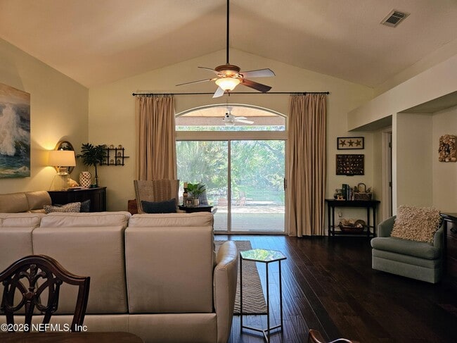 Building Photo - 216 Salt Grass Ct