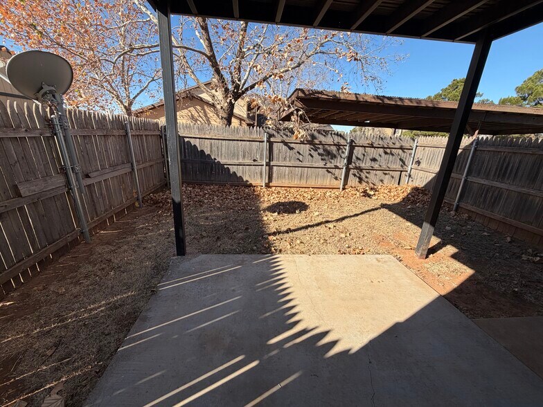 Building Photo - 2303 76th St