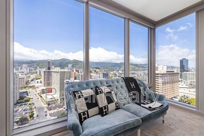Building Photo - 1555 Kapiolani Blvd