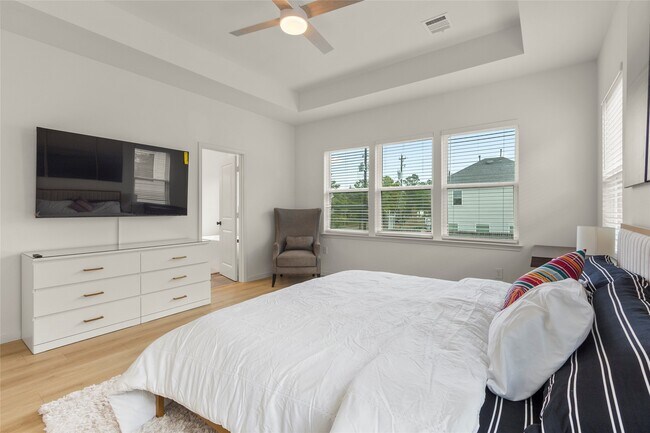 Building Photo - 1277 Oakmont Bnd Dr