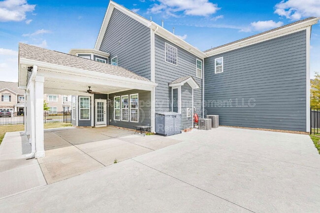 Building Photo - 8608 Lavender Pl