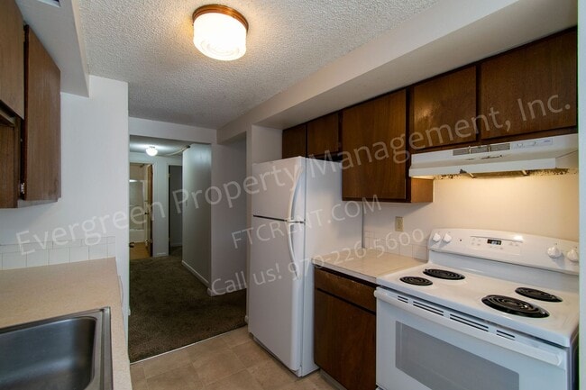 Building Photo - 2949 State Farm Rd