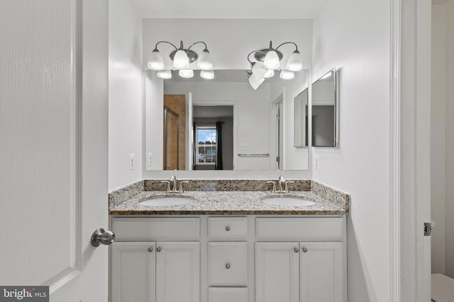 Building Photo - 7035 Southmoor St