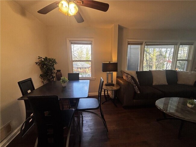 Building Photo - 269 Florida Ave SW