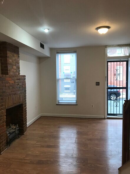 Entry, Living room - 1419 Ward St