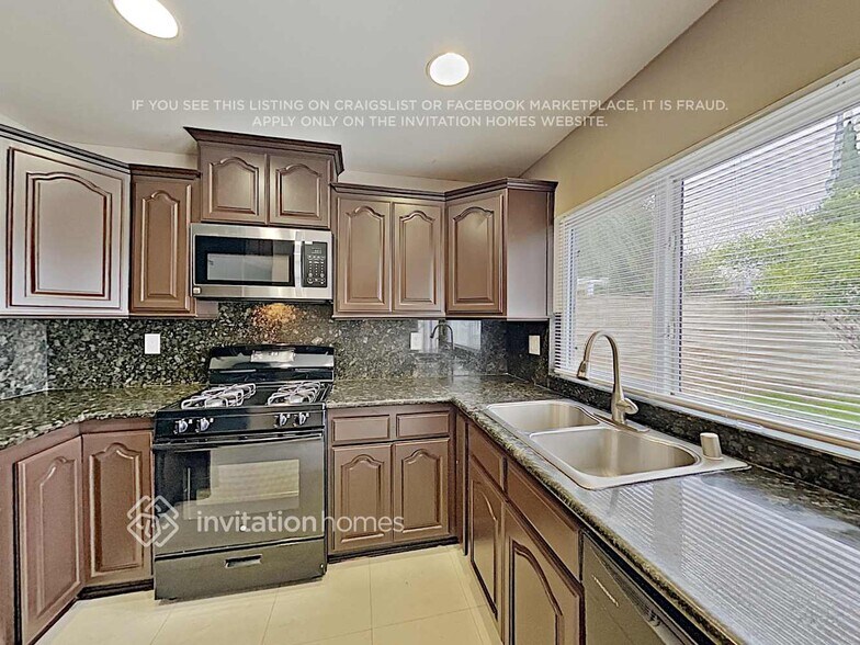 Building Photo - 20307 Elkwood St