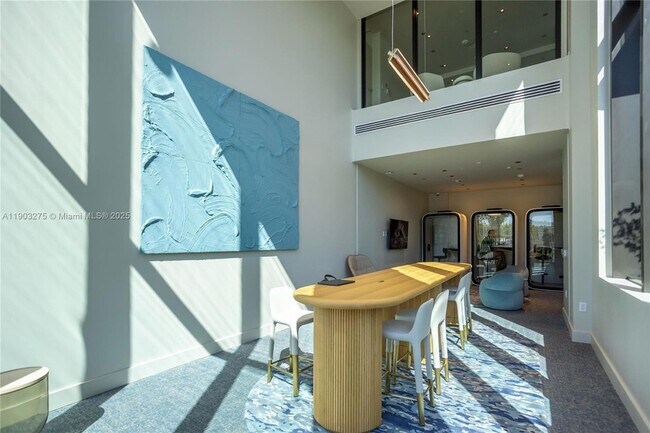 Building Photo - 580 72nd St