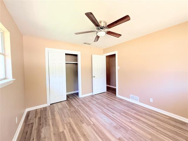 Building Photo - 1336 Crestview Dr