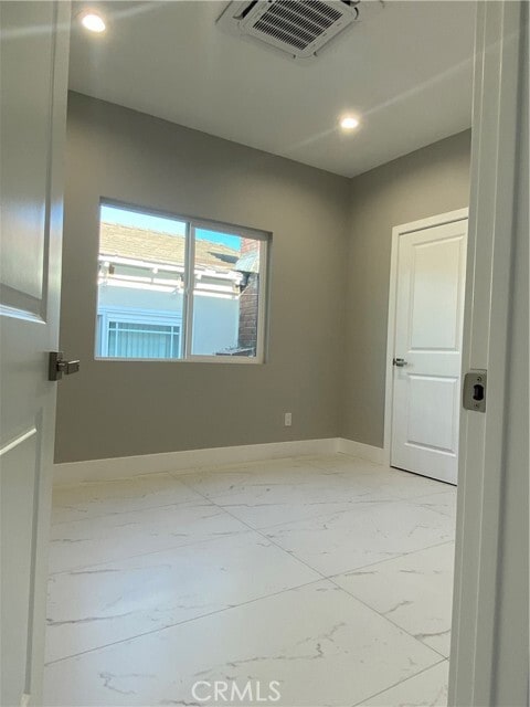 Building Photo - 15869 Las Flores St