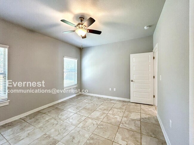 Building Photo - 21414 Santa Carlo Ave