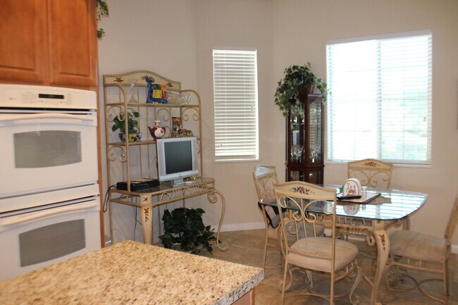 Building Photo - 40433 Corte San Carlos