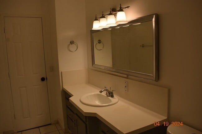 Building Photo - Charming 3 Bedroom Duplex with Original Character – Chula Vista Rental