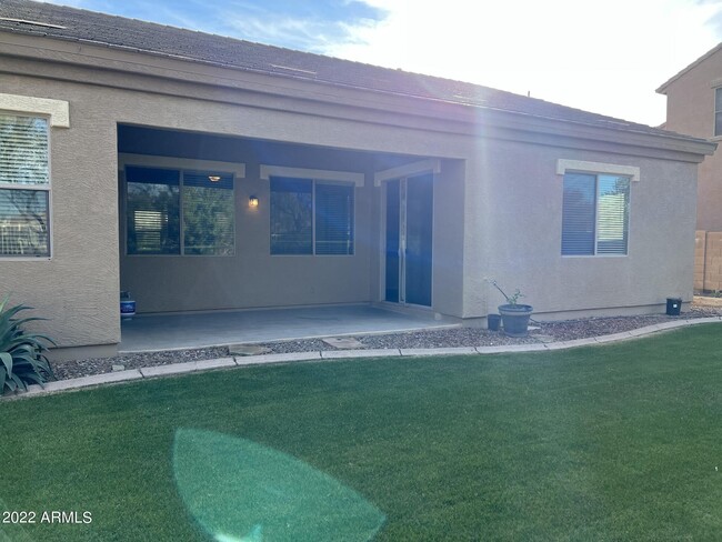 Building Photo - 3312 E Bluebird Pl