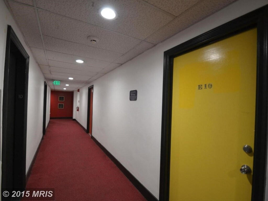 Building Photo - 1001 St Paul St