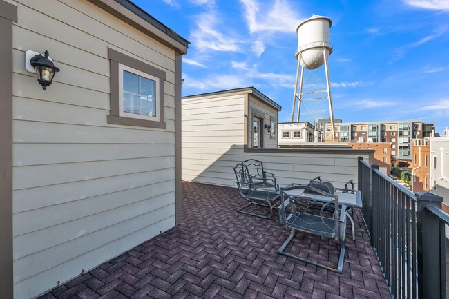 Building Photo - Modern Townhome with Rooftop Views, Gourme...