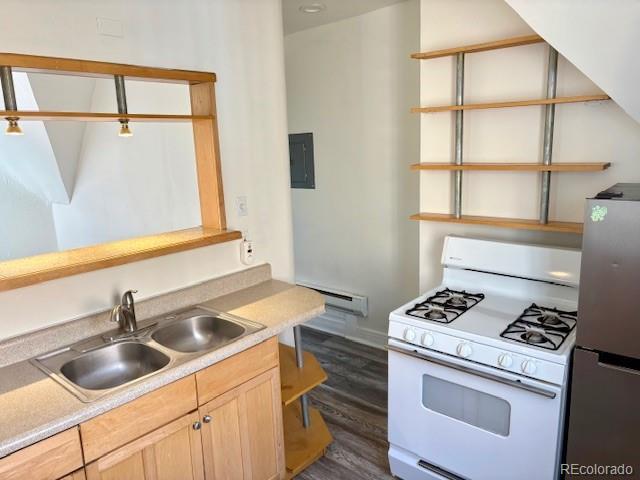 Building Photo - 603 Elati St