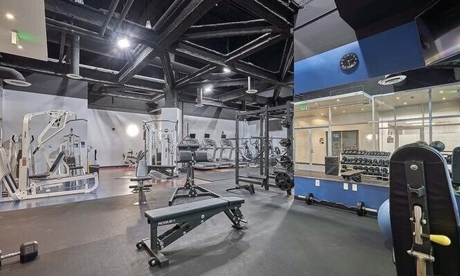 Gym - 1100 Wilshire Blvd