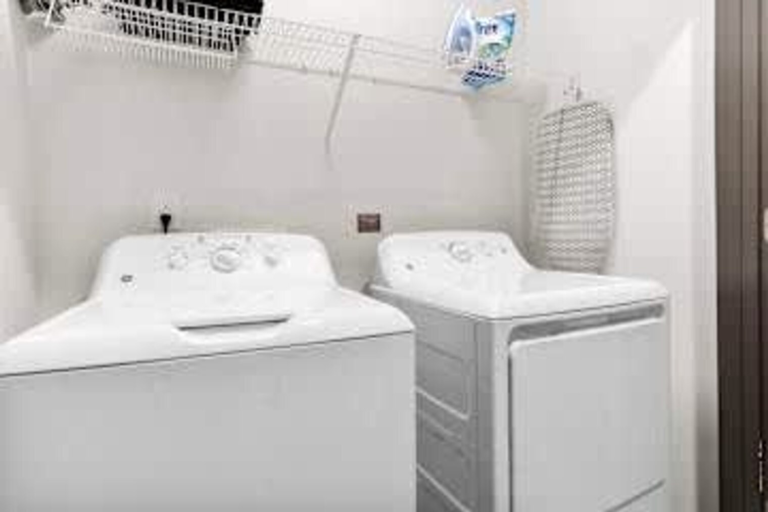 Building Photo - 1540 Dunn Rd