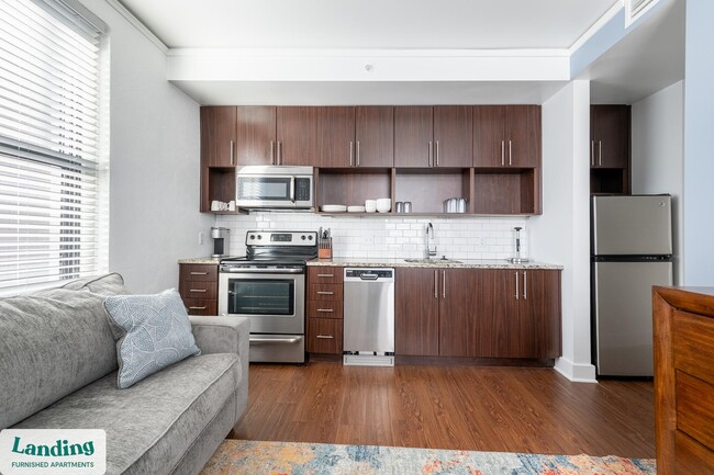 Building Photo - 933 McGee St