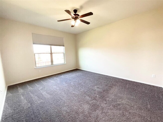 Building Photo - 213 Connor Elkins Dr