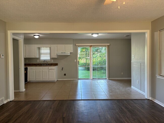 Building Photo - Register your account with Rently to sched...