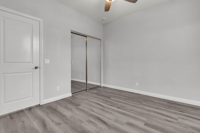 Building Photo - 76 Evening Sun