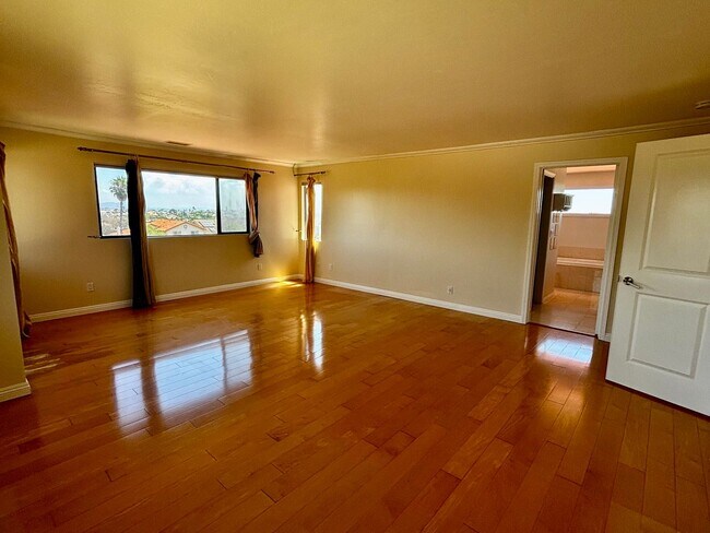 Building Photo - Beautiful La Jolla Alta Home!