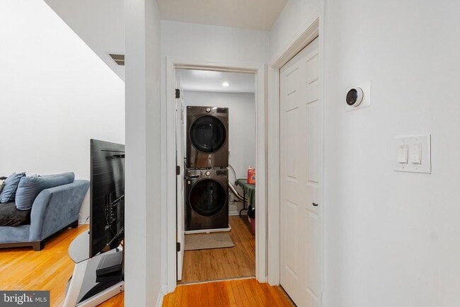 Building Photo - 34 Birmingham Dr