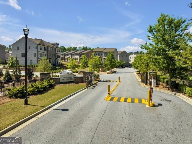 Building Photo - 4240 Hickory Pne Aly