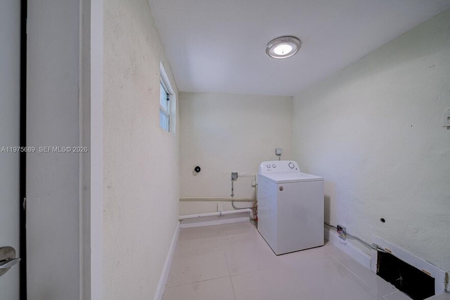 Building Photo - 829 NW 56th St