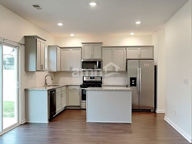 Building Photo - 122 Preservation Drive