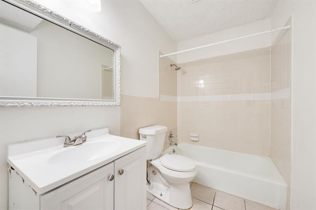 Building Photo - 3824 Cibolo Dr