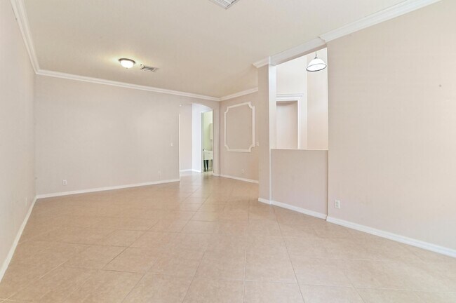 Building Photo - 7073 Via Leonardo