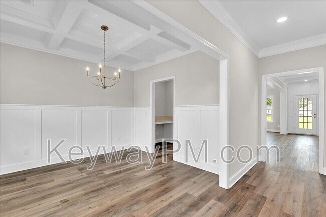 Building Photo - 5995 Big Pond Trl