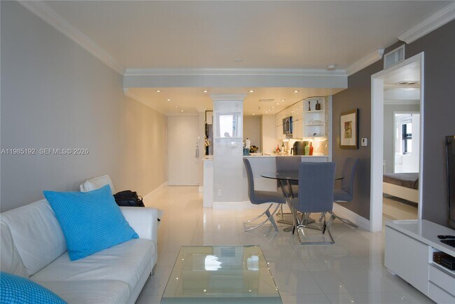 Building Photo - 4301 Collins Ave