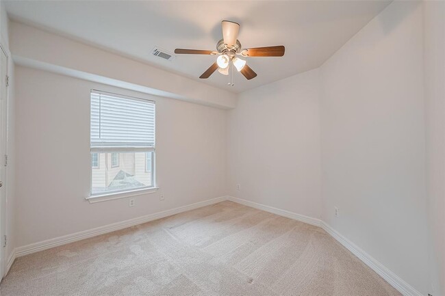Building Photo - 119 Gallery Cove Ct
