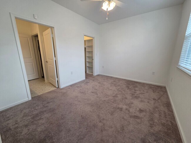 Building Photo - WOODLANDS AT WESTERN BRANCH