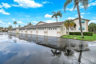 Building Photo - Enjoy Lakefront Living in Naples – Furnish...