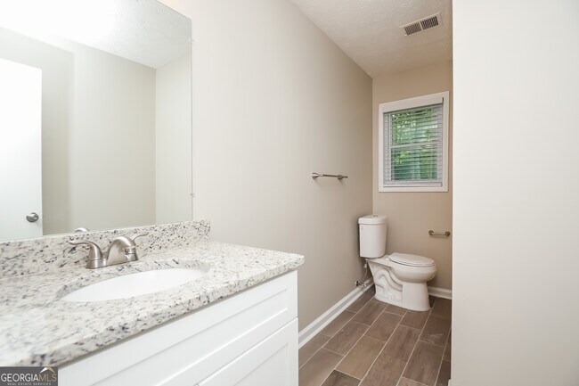 Building Photo - 3075 Palomino Dr