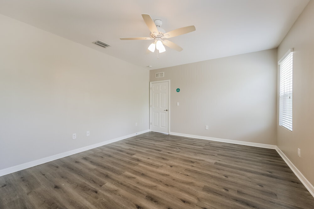 Building Photo - 627 SW 27th Terrace