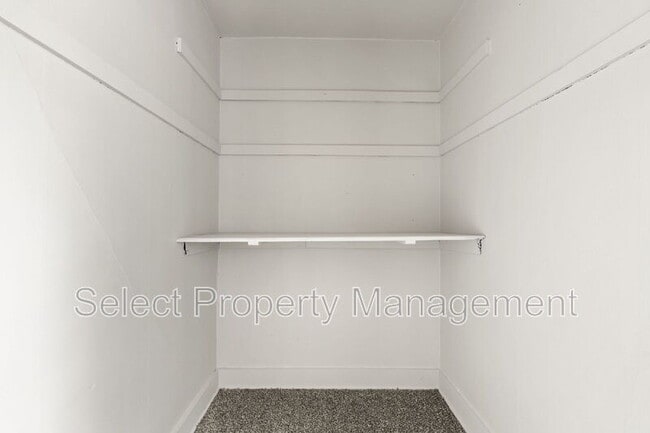 Building Photo - 3712 S Anthony Blvd