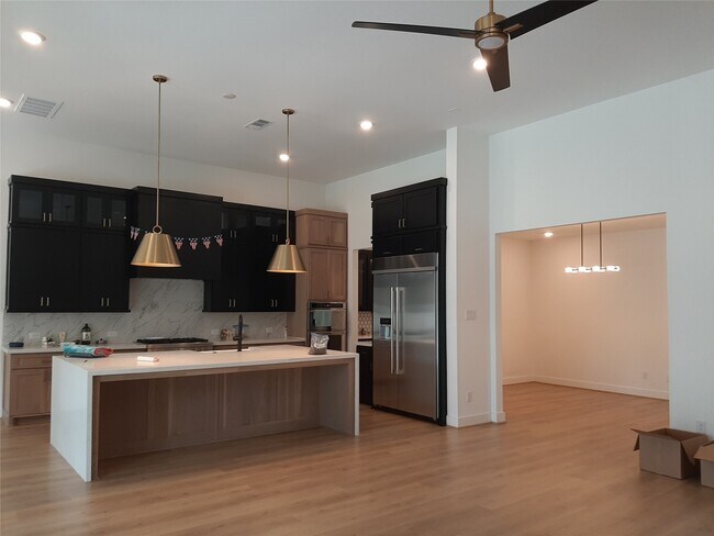 Building Photo - 8015 Allston Vlg Trl