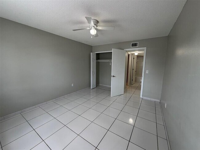 Building Photo - 5317 Curry Ford Rd
