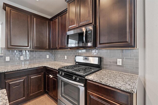 Building Photo - 905 Firebranch Trail